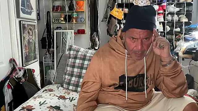 joeytatts66 online show from 12-20-25, 03:31