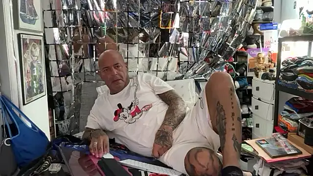 joeytatts66 online show from 04-22-26, 07:42