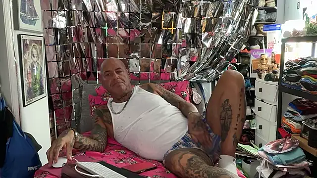 joeytatts66 online show from 04-19-26, 01:50