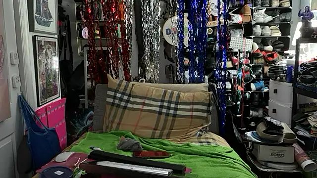 joeytatts66 online show from 05-27-26, 01:57