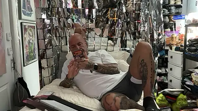 joeytatts66 online show from 05-17-26, 01:27