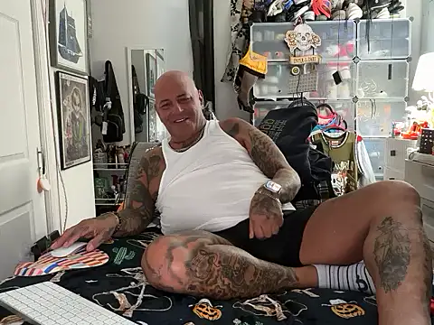 joeytatts66 online show from 10-25-25, 04:22