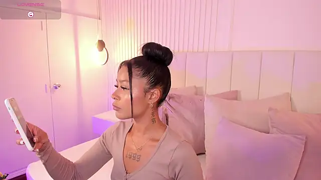 natali henao online show from 10-09-25, 09:26