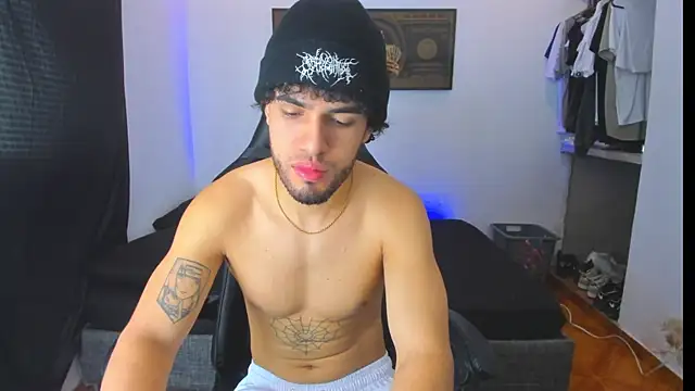 daddy jhons online show from 10-11-25, 04:52