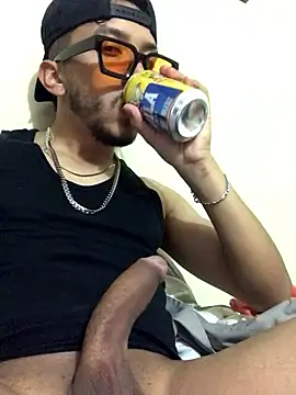 Snapshot of kmilo2405 chatting on 01-11-26, 10:22 kmilo2405 online show from 01-11-26, 10:22