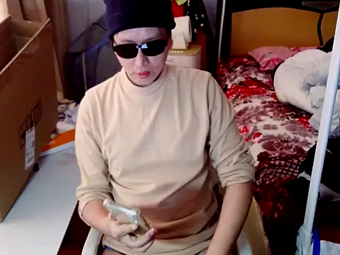 hotkaier online show from 01-12-26, 07:26