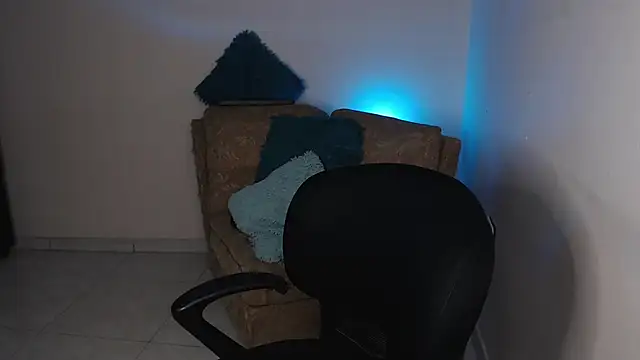 iam emy online show from 04-21-26, 08:48