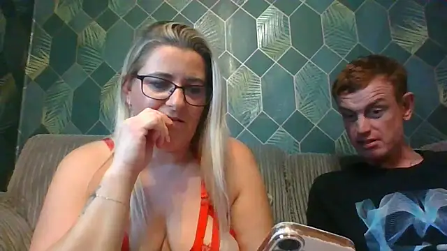 SweetXCandyX online show from 12-04-25, 06:51