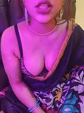 callmeshreya online show from 07-17-26, 08:00