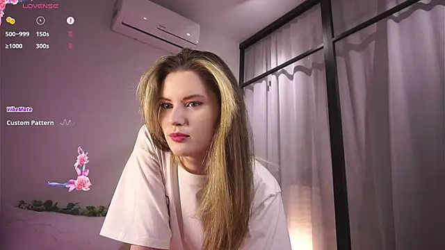 LoraDevon online show from 11-17-25, 05:50