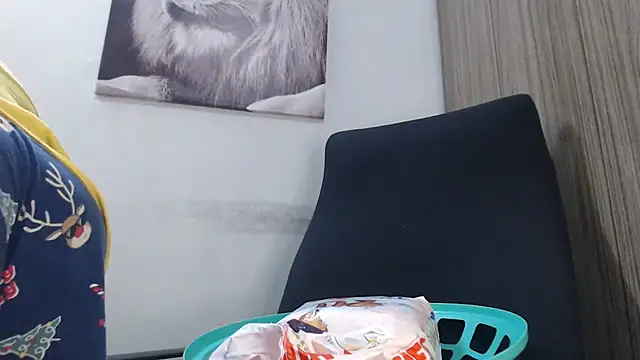 PervertPreggy online show from 05-29-26, 03:56