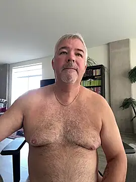 Snapshot of aarosteev2 chatting on 03-12-25, 02:23 aarosteev2 online show from 03-12-25, 02:23