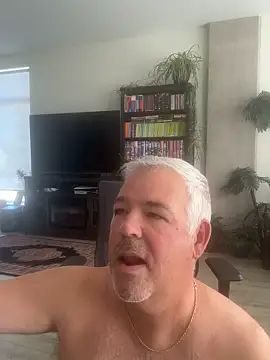 Snapshot of aarosteev2 chatting on 09-15-25, 01:00 aarosteev2 online show from 09-15-25, 01:00