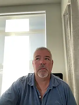 Snapshot of aarosteev2 chatting on 02-04-25, 02:10 aarosteev2 online show from 02-04-25, 02:10