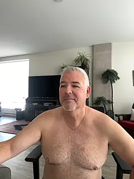 Snapshot of aarosteev2 chatting on 10-24-25, 02:38 aarosteev2 online show from 10-24-25, 02:38