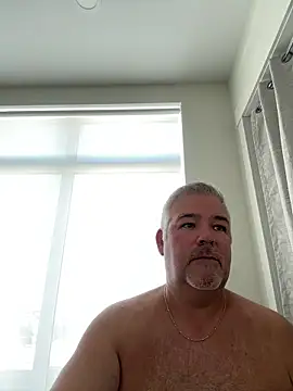 Snapshot of aarosteev2 chatting on 02-11-25, 06:33 aarosteev2 online show from 02-11-25, 06:33