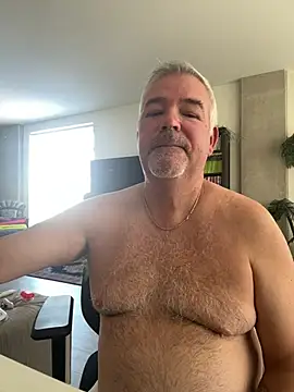 Snapshot of aarosteev2 chatting on 02-24-25, 05:09 aarosteev2 online show from 02-24-25, 05:09