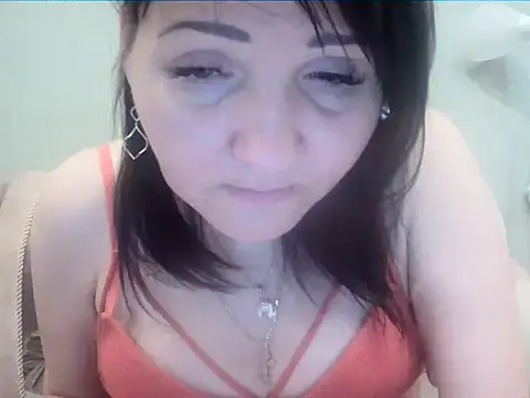 ClaireSunset online show from 10-29-25, 06:29