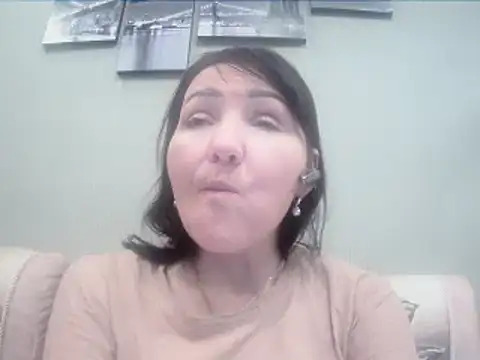 ClaireSunset online show from 02-15-26, 06:29