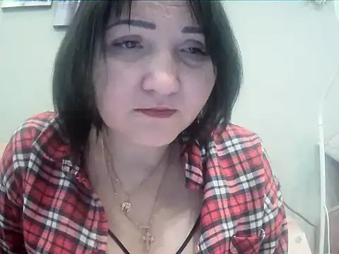 ClaireSunset online show from 12-17-24, 02:11
