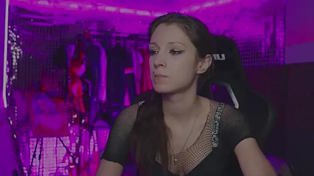 Kathleen Meow online show from 11-27-25, 01:33