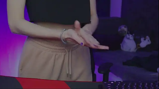 Snapshot of Kathleen_Meow chatting on 01-03-25, 12:51 Kathleen Meow online show from 01-03-25, 12:51