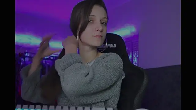 Snapshot of Kathleen_Meow chatting on 09-27-25, 07:42 Kathleen Meow online show from 09-27-25, 07:42