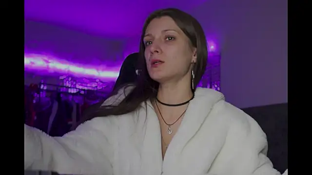 Snapshot of Kathleen_Meow chatting on 09-26-25, 08:49 Kathleen Meow online show from 09-26-25, 08:49