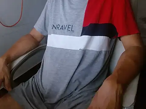 Snapshot of goten-770 chatting on 09-25-25, 07:20 goten-770 online show from 09-25-25, 07:20