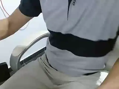 Snapshot of goten-770 chatting on 10-22-25, 06:51 goten-770 online show from 10-22-25, 06:51