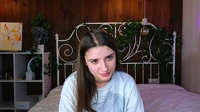 Snapshot of NoreenAtlee chatting on 12-13-24, 12:39 NoreenAtlee online show from 12-13-24, 12:39