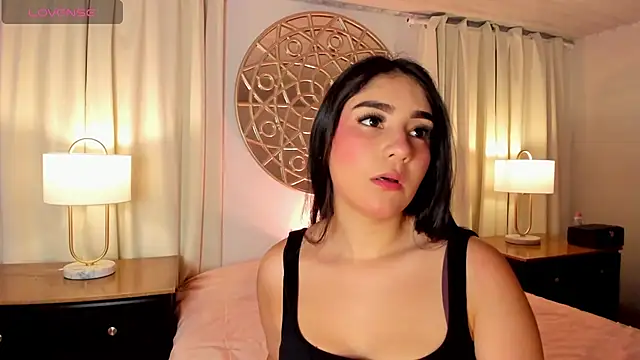 Belliinda 21 online show from 07-15-26, 06:59