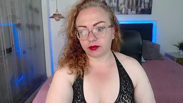 Snapshot of Tania_Goddess_ chatting on 10-06-25, 02:07 Tania Goddess  online show from 10-06-25, 02:07