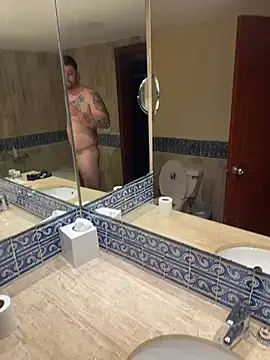 Snapshot of mexicanoHOT699 chatting on 12-21-24, 08:39 mexicanoHOT699 online show from 12-21-24, 08:39