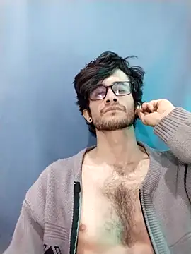 Loggan donnelly online show from 04-12-26, 03:43