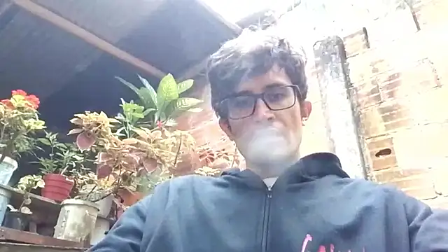 Loggan donnelly online show from 02-09-26, 06:50