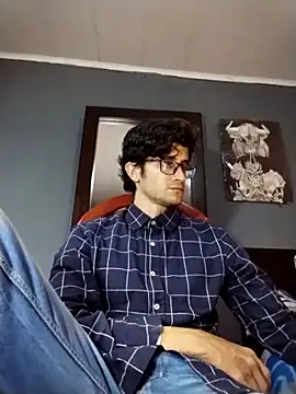 Loggan donnelly online show from 04-03-26, 09:32