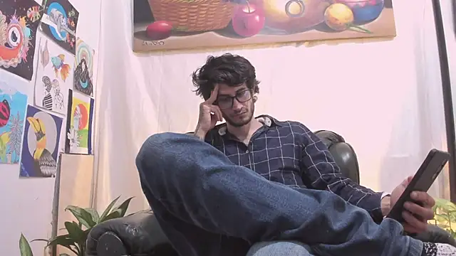 Loggan donnelly online show from 04-30-26, 07:32