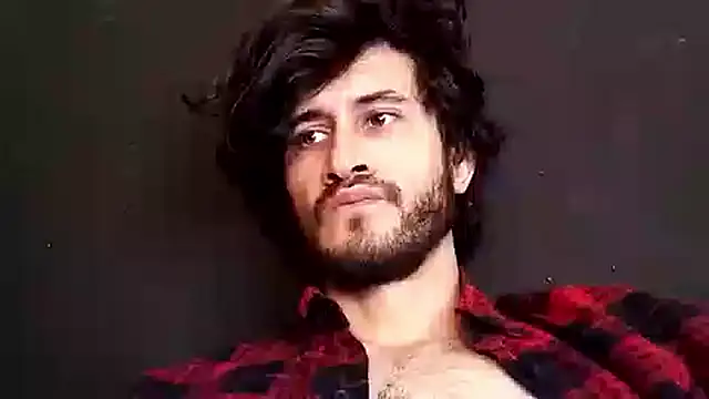 Loggan donnelly online show from 11-04-25, 06:11