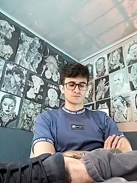 Loggan donnelly online show from 12-14-25, 07:41