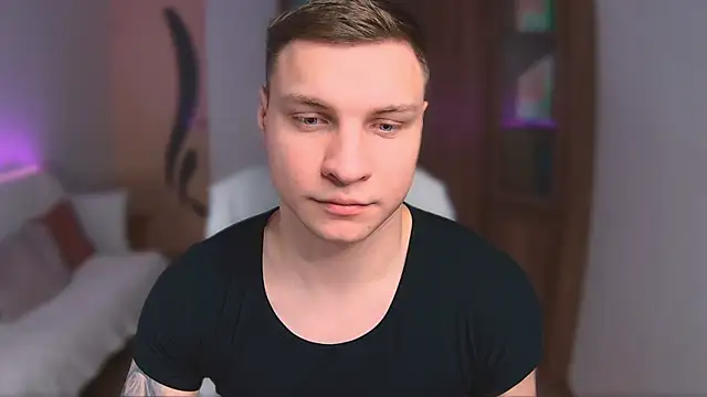 handsome guy01 online show from 03-08-25, 04:01