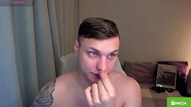 handsome guy01 online show from 04-26-26, 06:38