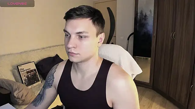 handsome guy01 online show from 10-08-25, 03:13