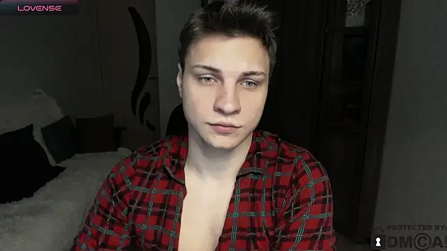 handsome guy01 online show from 11-24-25, 09:37