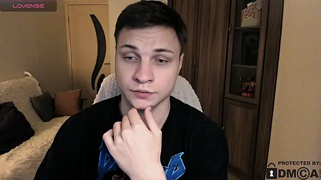 handsome guy01 online show from 11-11-25, 06:36