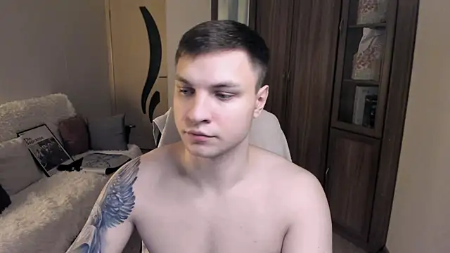 handsome guy01 online show from 09-22-25, 11:33