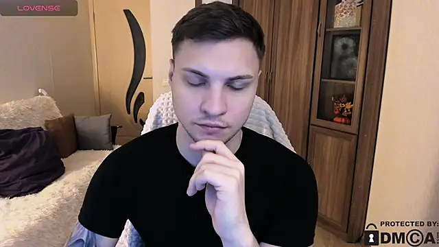 handsome guy01 online show from 10-29-25, 08:02