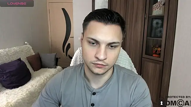 handsome guy01 online show from 10-31-25, 07:32