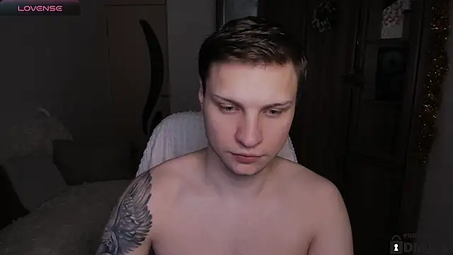 handsome guy01 online show from 12-22-25, 06:41