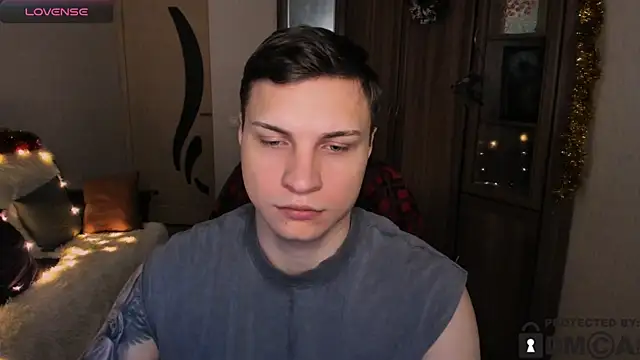 handsome guy01 online show from 12-01-25, 06:47